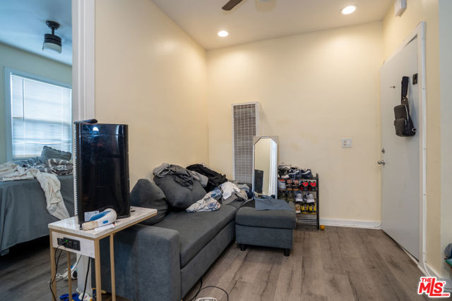 Image 13 of 22 For 1645 48th Street