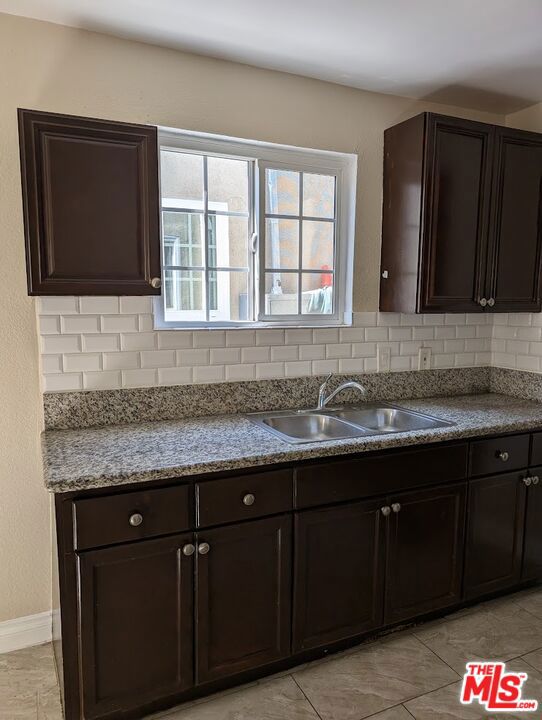 2509 E 109th Street, Los Angeles CA: https://media.crmls.org/mediaz/24f842f6-c345-49ef-9792-cd03cc145fb1.jpg