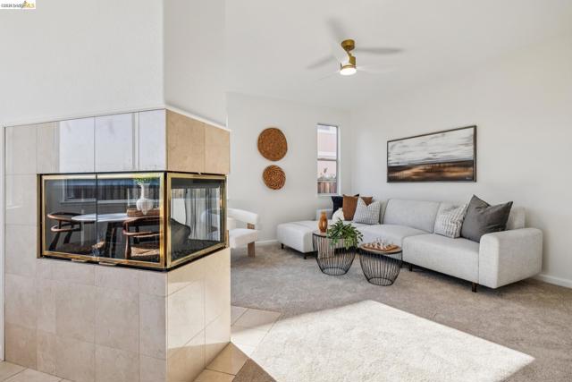 2004 Fries Ct, Martinez CA: https://media.crmls.org/mediaz/24f859e5-ade7-49aa-9670-2cc1eea23562.jpg