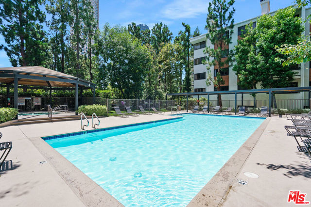2142 Century Park Lane, Los Angeles CA: https://media.crmls.org/mediaz/24f8dae1-5ecb-49df-b43f-99ec13cd5a81.jpg
