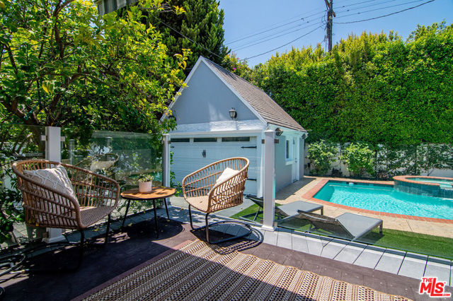 1067 Hi Point Street, Los Angeles CA: https://media.crmls.org/mediaz/24f91562-a545-4c7e-b9d6-8d25e173b811.jpg