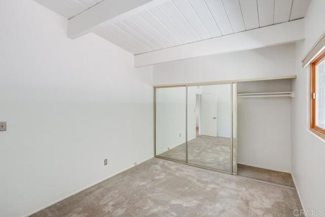 6032 Adobe Falls Rd, San Diego CA: https://media.crmls.org/mediaz/24f95a86-fd7a-4430-94e8-1d8b12986a82.jpg
