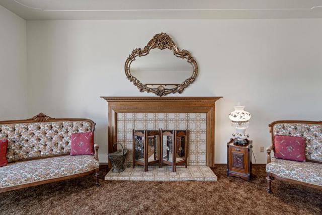 35 Rays Circle, Hollister CA: https://media.crmls.org/mediaz/24f97406-5c9d-43d5-83c9-8ed3ff0fa1e9.jpg