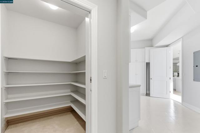 2981 GRAPEVINE TER, Fremont CA: https://media.crmls.org/mediaz/24fa1dba-9046-4487-9ccf-73257ca08cbe.jpg