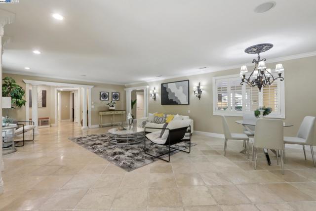 688 Danville Blvd, Danville CA: https://media.crmls.org/mediaz/24fa3692-b435-4f6e-9c19-7a0193908aca.jpg