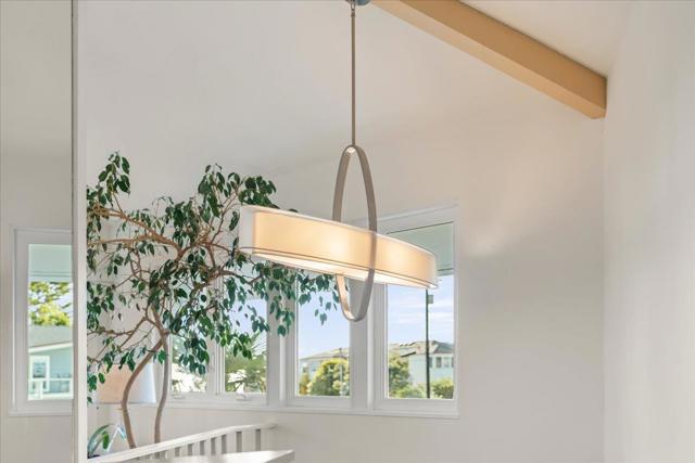 433 Seaview Drive, Aptos CA: https://media.crmls.org/mediaz/24fa6d45-8b47-4a5c-8e7a-b1c2974c5f05.jpg