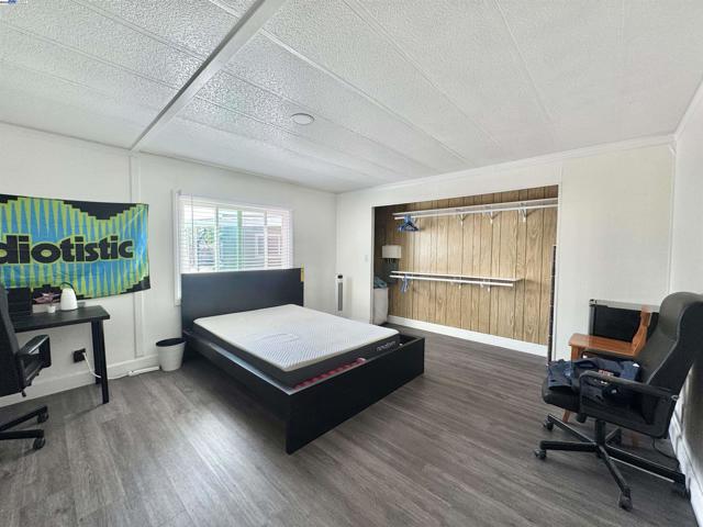 262 Manitoba Green, Fremont CA: https://media.crmls.org/mediaz/24fa7637-8c4b-401a-9a14-51391afb9972.jpg