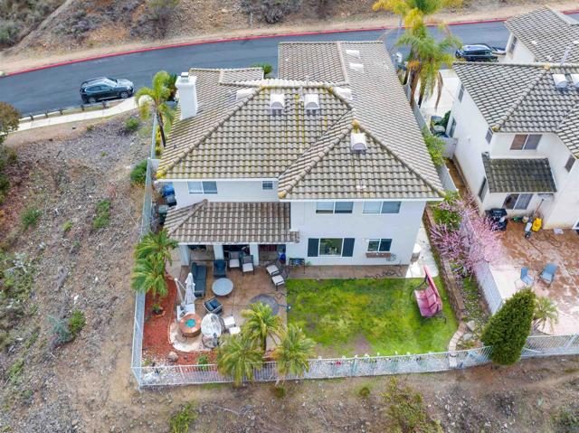 10394 Valley Waters Dr, Spring Valley CA: https://media.crmls.org/mediaz/24fb4930-98a1-4f2c-8030-069aace9060a.jpg