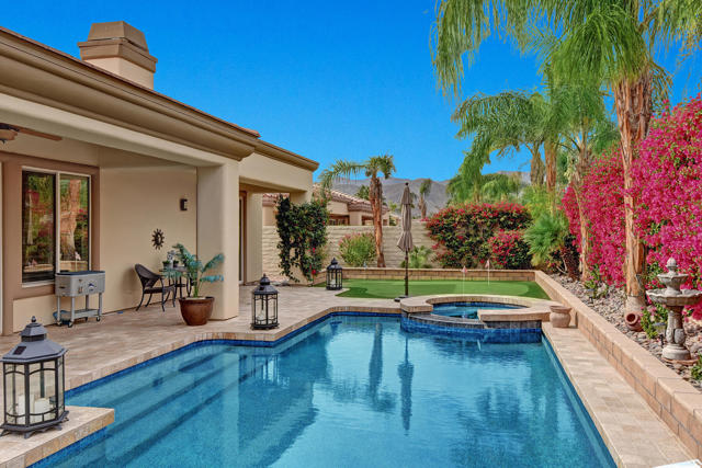 54 Camino Real, Rancho Mirage CA: https://media.crmls.org/mediaz/24fb51d6-66c2-43d1-b297-1894f803314f.jpg