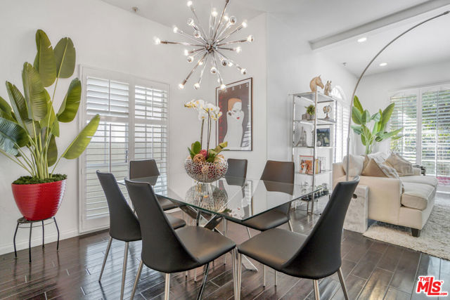1706 Colby Avenue, Los Angeles CA: https://media.crmls.org/mediaz/24fbb5ae-eb6a-4198-8a98-4b53d0651694.jpg
