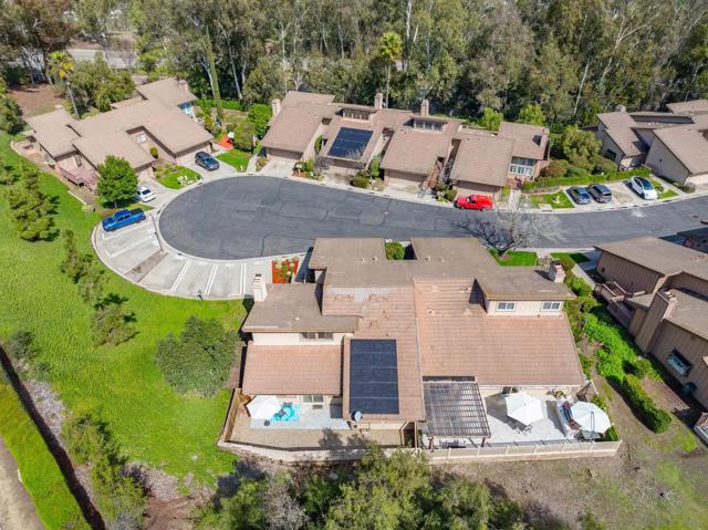 1833 Wintergreen Gln, Escondido CA: https://media.crmls.org/mediaz/24fc2296-28f5-4346-85b5-83e0b0f64abb.jpg