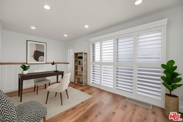 1655 Selby Avenue, Los Angeles CA: https://media.crmls.org/mediaz/24fc368b-de69-420d-876f-d44a2fa43ef8.jpg