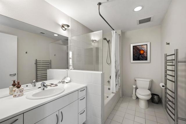 3788 Park Blvd, San Diego CA: https://media.crmls.org/mediaz/24fcd824-09e4-4643-a087-d1a491d90426.jpg