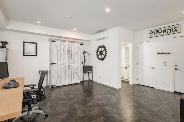 2511 State St, Carlsbad CA: https://media.crmls.org/mediaz/24fd1d6b-edb9-4d3e-8386-4f55d6c49f4e.jpg