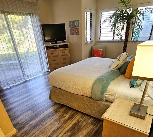 22 Seascape Resort Drive, Aptos CA: https://media.crmls.org/mediaz/24fd3ad6-9401-4491-a91d-84d12bc2a4e9.jpg