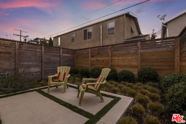 1741 S S Marvin Ave, Los Angeles CA: https://media.crmls.org/mediaz/24fd8005-9c39-4aa7-9df3-dda9f92d9b12.jpg
