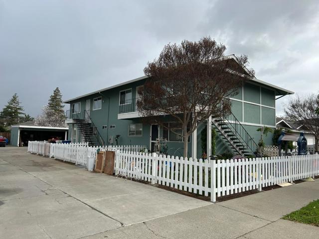 203 Wilton Drive, Campbell CA: https://media.crmls.org/mediaz/24fdb31f-caf1-4d01-9226-b5b132f09840.jpg