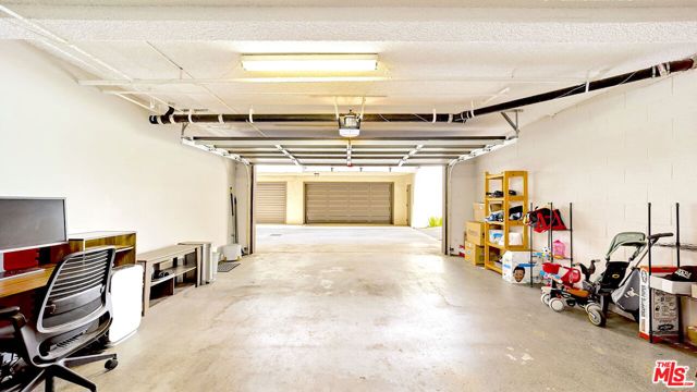 4315 Duquesne Avenue, Culver City CA: https://media.crmls.org/mediaz/24ffdae2-deb5-4d50-8eb9-976de7a569a5.jpg