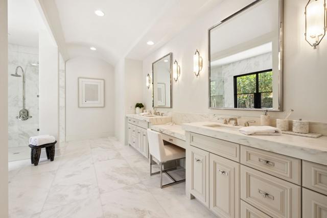 80740 Via Portofino, La Quinta CA: https://media.crmls.org/mediaz/250042ae-c026-4b14-8d9c-4e0ea09f90a4.jpg