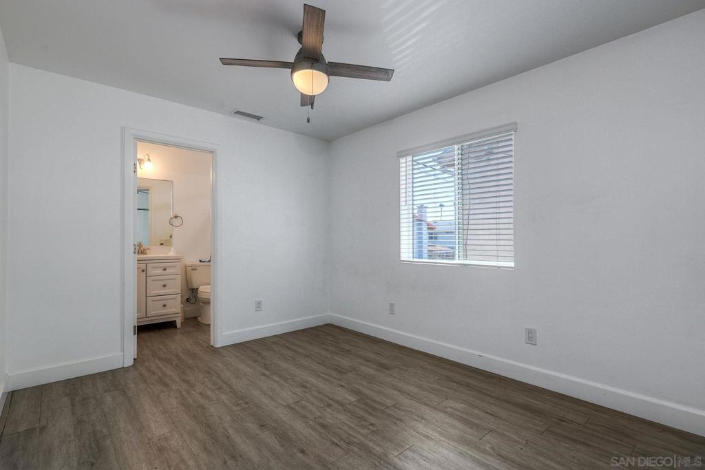 MLS #250036919SD image #18