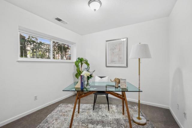 139 Pacchetti Way, Mountain View CA: https://media.crmls.org/mediaz/25006dcf-bb39-464f-b184-53a92047bd52.jpg