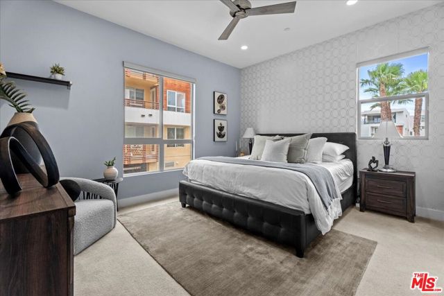 12714 W Sea Spray Place, Playa Vista CA: https://media.crmls.org/mediaz/2501671d-29bf-463e-a507-d8a808831338.jpg