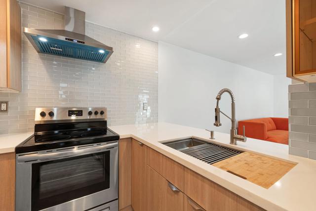 280 S Avenida Caballeros, Palm Springs CA: https://media.crmls.org/mediaz/250268bb-8dcf-4bd9-abcb-269ddde3f31d.jpg