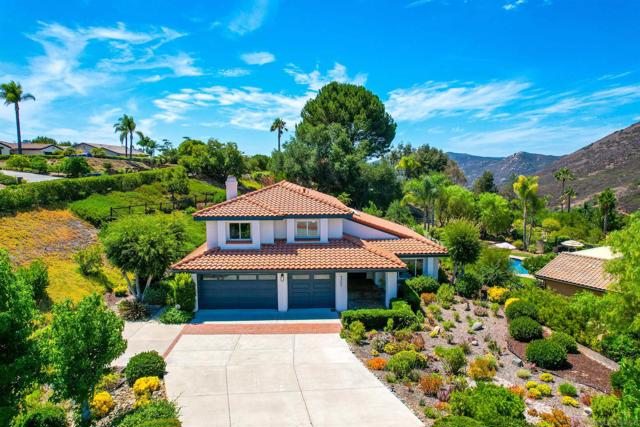 3302 Vista Rocosa, Escondido CA: https://media.crmls.org/mediaz/25033bf3-0020-47d0-b7dc-875c0440ed46.jpg