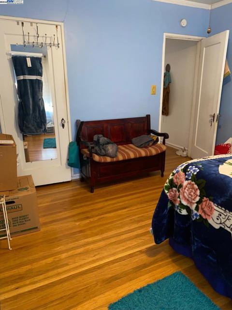 22234 Prospect St, Hayward CA: https://media.crmls.org/mediaz/250433a3-4b8c-4496-b744-142496a5f135.jpg