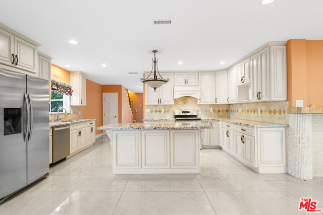 16900 Mayall Street, North Hills CA: https://media.crmls.org/mediaz/250436f9-31c7-493e-b118-99a0529725ba.jpg