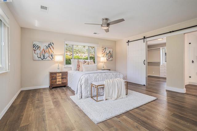1592 SPRINGBROOK RD, Walnut Creek CA: https://media.crmls.org/mediaz/25051239-282b-44c0-933f-04c7115a59ce.jpg