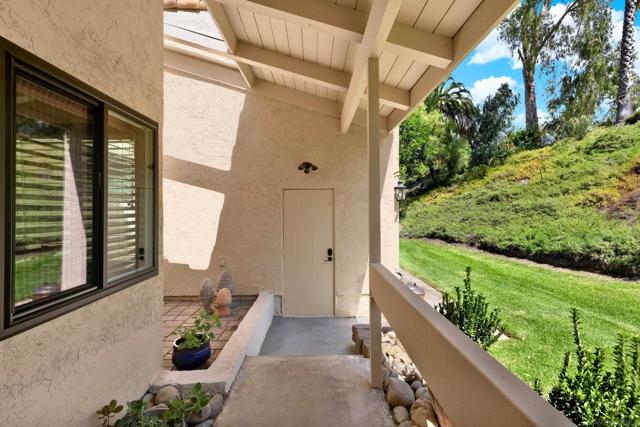 13647 Penina Street, Poway, California 92064, 2 Bedrooms Bedrooms, ,2 BathroomsBathrooms,Townhouse,For Sale,Penina Street,240021739SD