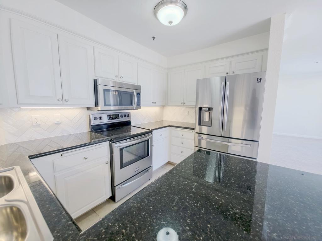 3939 Illinois St. - photo 11