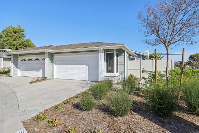 Detail Gallery Image 1 of 1 For 1888 Foxhills Ter, Vista,  CA 92081 - 2 Beds | 2 Baths