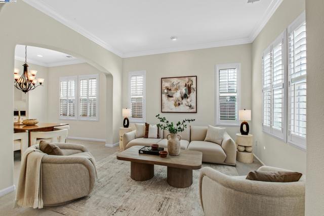 5434 Belarus St, Danville CA: https://media.crmls.org/mediaz/25080c54-6342-4c36-924d-f16675638d7f.jpg