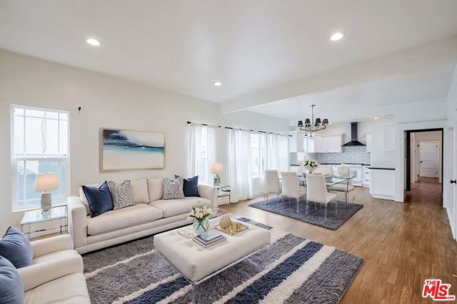 6110 N De Longpre Avenue, Los Angeles CA: https://media.crmls.org/mediaz/25084723-12f9-4c22-9fd8-898908d4c507.jpg