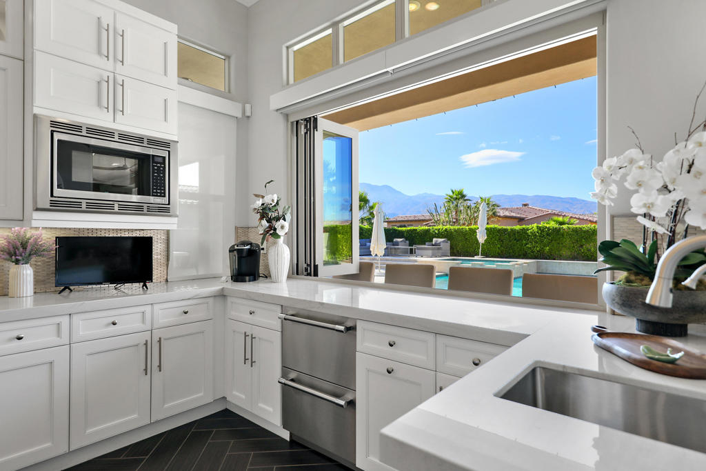 MLS #219138814DA image #13