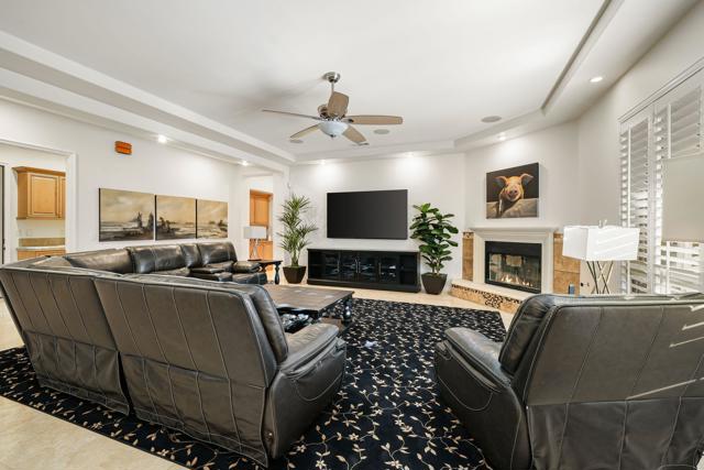 52395 Whispering Way, La Quinta CA: https://media.crmls.org/mediaz/25087fa6-756a-4190-9098-5cad8ad93df2.jpg