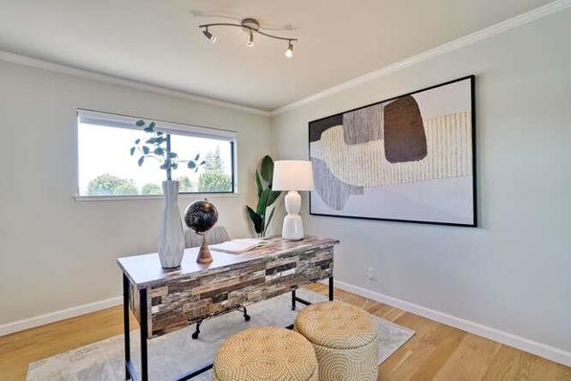 998 Flying Fish Street, Foster City CA: https://media.crmls.org/mediaz/2508b47c-d7b1-4d50-ab1e-b7377b73d489.jpg