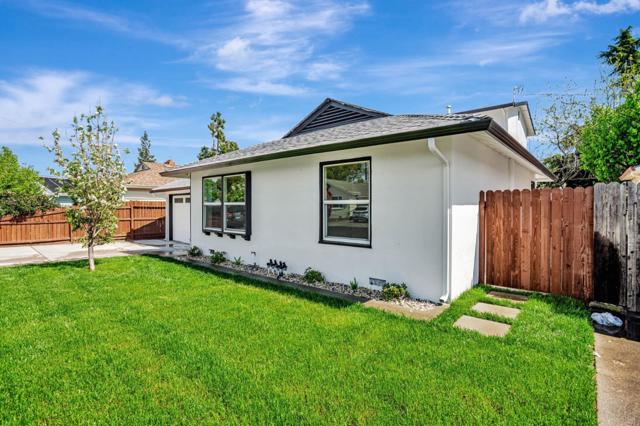 109 Maple Street, Vacaville CA: https://media.crmls.org/mediaz/2508bf77-4b9d-4525-ad8b-cd0cb4f202c2.jpg