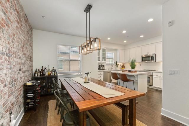 Detail Gallery Image 9 of 51 For 328 Bishop Dr, San Marcos,  CA 92078 - 3 Beds | 2/1 Baths
