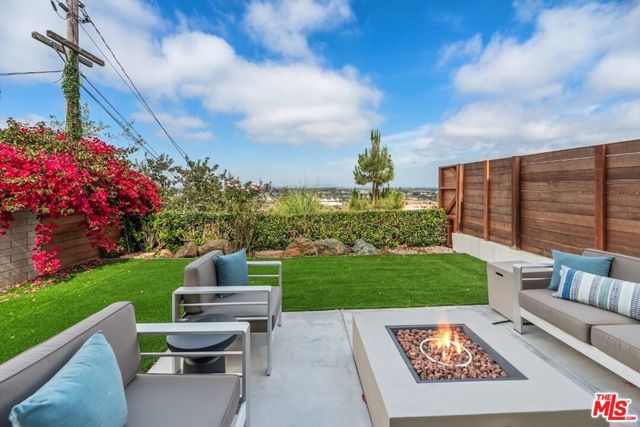 5830 Desert View Drive, La Jolla CA: https://media.crmls.org/mediaz/2509a47e-4c87-44ed-ab4b-912d63ede2a5.jpg
