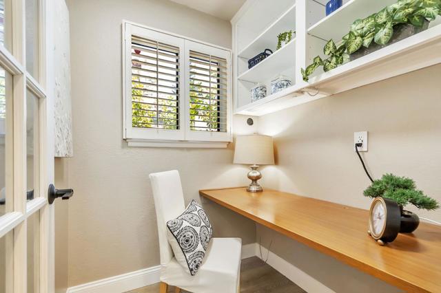 105 Strathmore Place, Los Gatos CA: https://media.crmls.org/mediaz/250a4fd9-4956-4623-b1c9-6c14bb7074b3.jpg