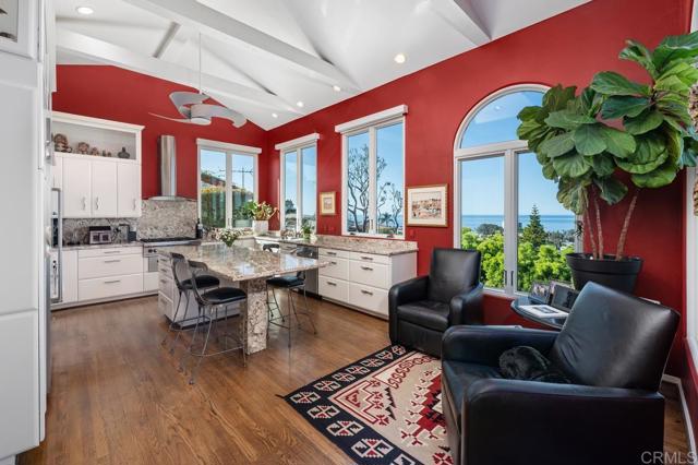 Image 7 of 27 For 1420 La Jolla Knoll