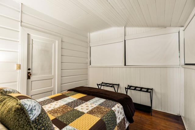 54800 Lonoak Road, King City CA: https://media.crmls.org/mediaz/250b2397-94c1-4863-b67e-efc921c879af.jpg