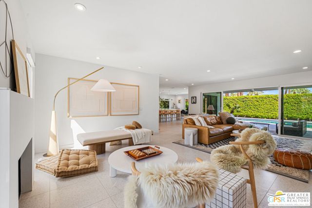 1100 E Marion Way, Palm Springs, CA 92264