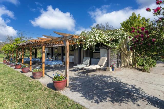 79547958 Lovers Lane, Hollister CA: https://media.crmls.org/mediaz/250b8b91-293d-44c8-8b38-cdf554a2b3a4.jpg
