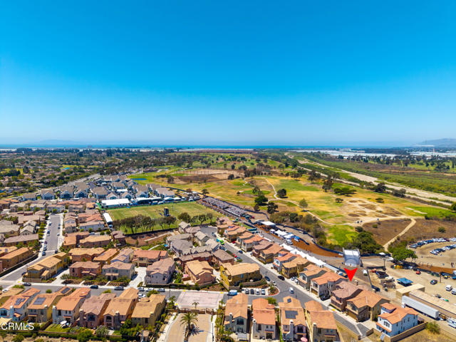 1521 Thorpe Trail, Oxnard CA: https://media.crmls.org/mediaz/250c8dac-7798-4ae3-8f99-c537f3d3f9ca.jpg