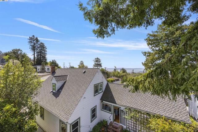 Image 14 of 32 For 2919 Shasta Rd