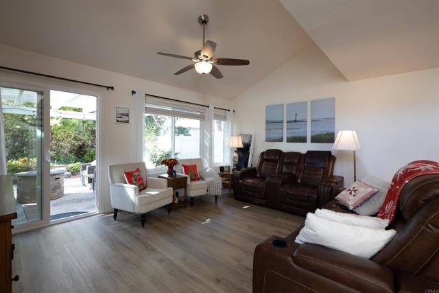 Detail Gallery Image 15 of 55 For 4709 Adra Way, Oceanside,  CA 92056 - 2 Beds | 2 Baths